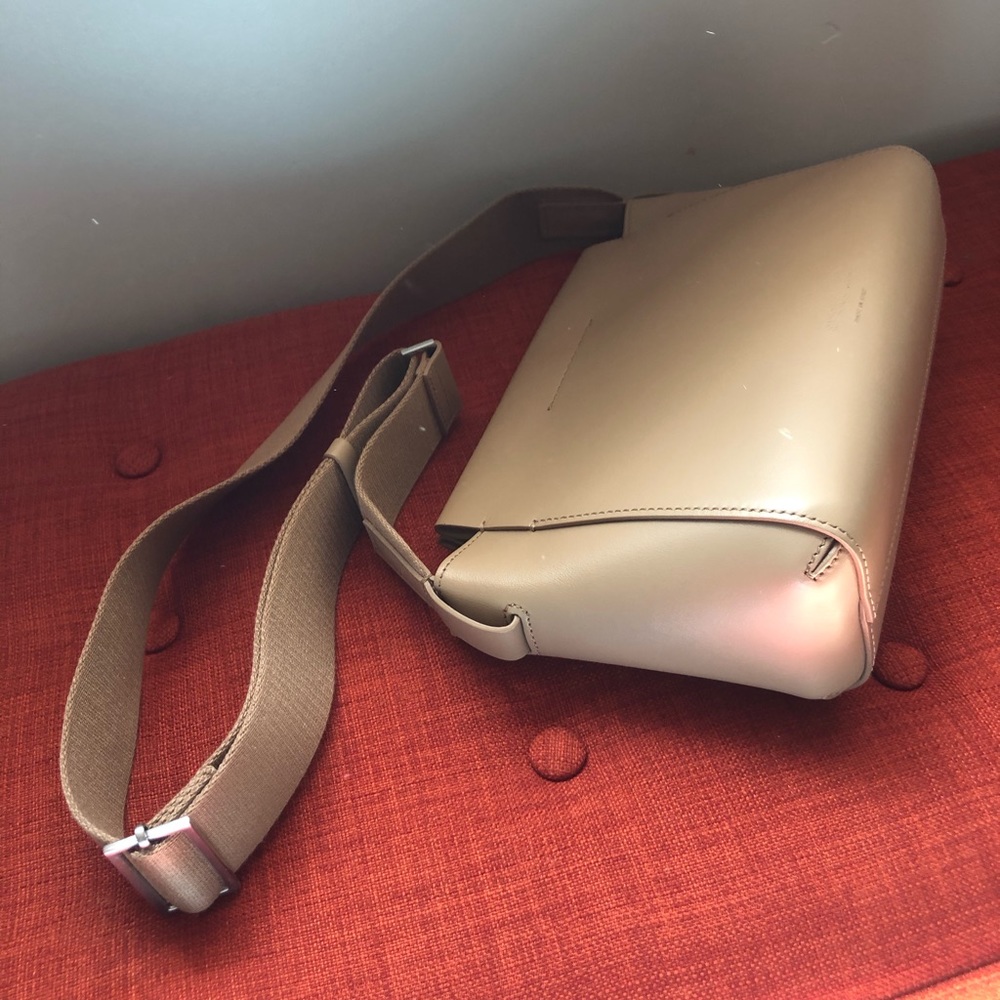 Everlane mini form bag